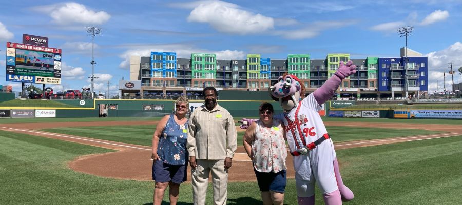 lugnuts photo with the lugnuts mascot and dean drivers